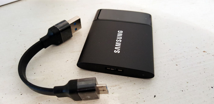 samsung_ssd_t1_cable